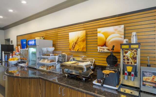 Comfort Inn & Suites