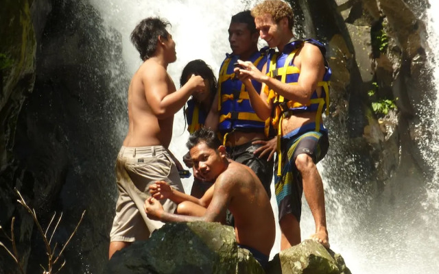 Gunung Paradis Retreat