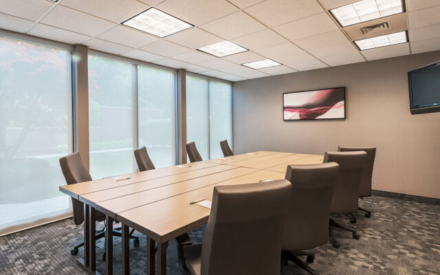 Courtyard By Marriott Danbury