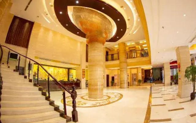 Huaqiao Dongfang Hotel