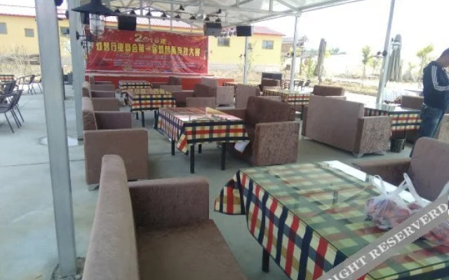 Shapotou Yanran Hostel