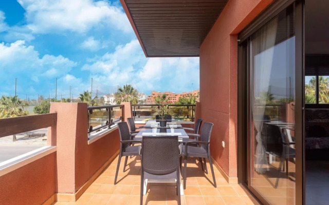 Spacious Apartment With 2 Terraces