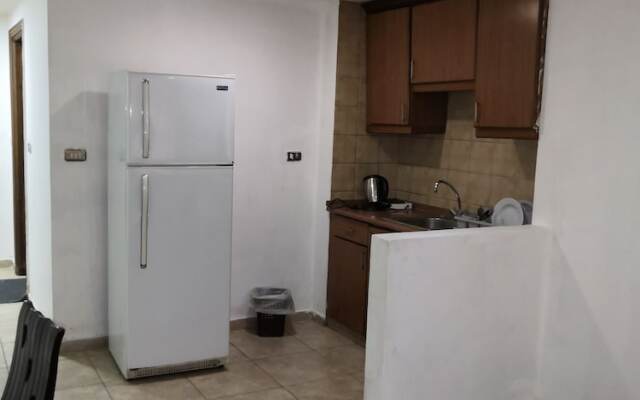 Amnah Apartments