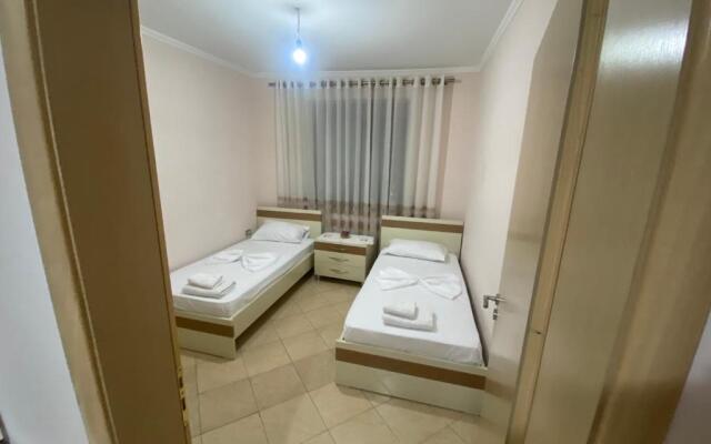 Alex 2 bedroom apartment