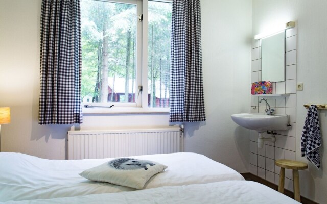 Well-kept Bungalow With a Fireplace in the Veluwe