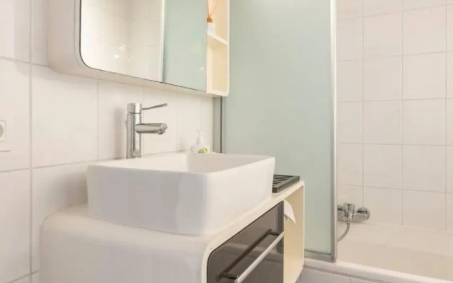 Riverview Studio in Historical Heart of Antwerp