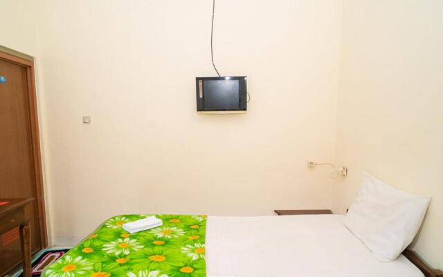 RedDoorz Near Kampus 3 UTY  Yogyakarta