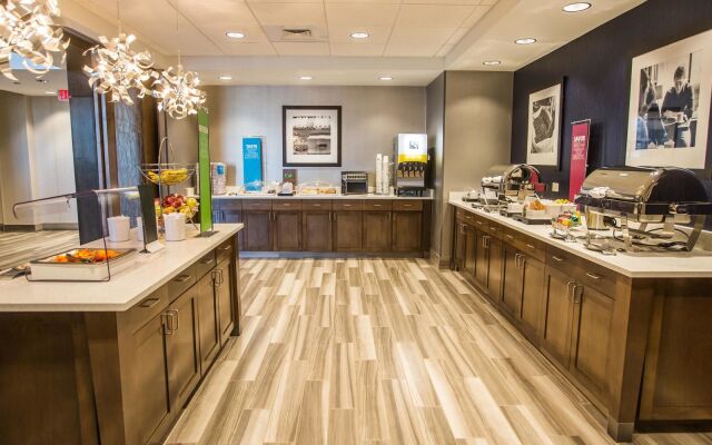 Hampton Inn & Suites Charlotte/Ballantyne