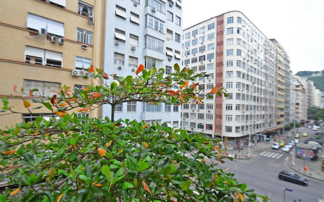 Copacabana Beach Apartments 48