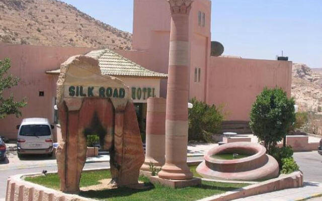 Silk Road Hotel