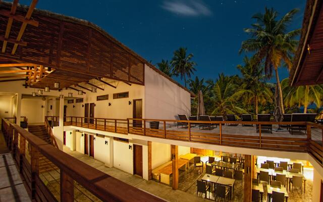 Aveyla Manta Village