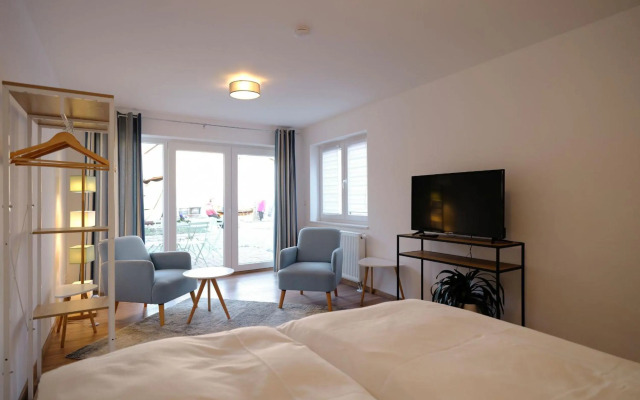 Travel Art Boardinghouse