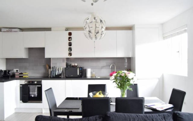 Stunning 1 Bedroom Property Close To Wimbledon