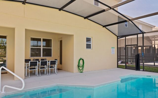 Sr_924r Splendid Solterra 12 Bedroom Home