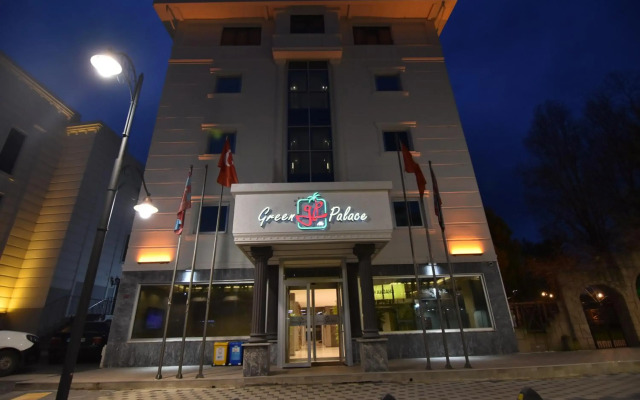 Green Palace Suite Hotel
