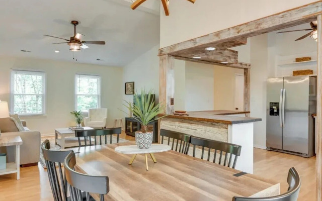 Pet-Friendly Lake Norman Retreat