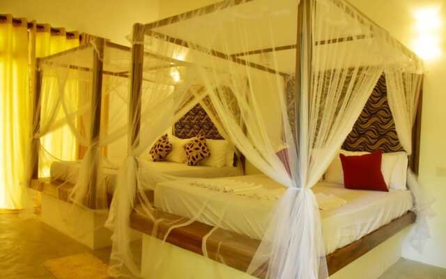 Safari Queens Resort