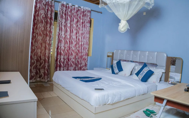 Best Inn Motel MUSINGUZI Frank