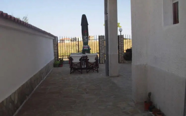 Ianakiev Guest House