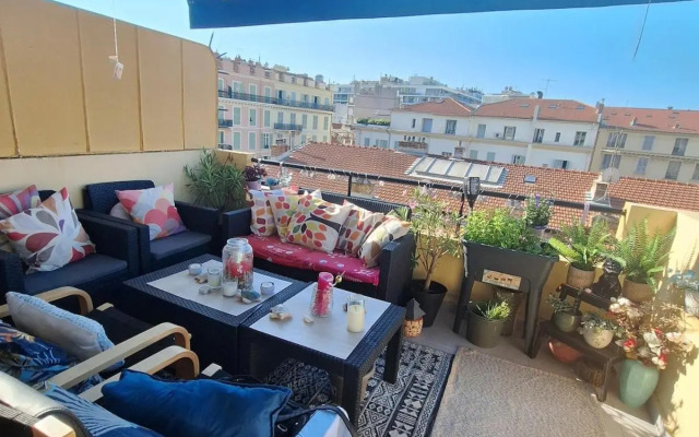 Appartement En Plein Centre De Nice