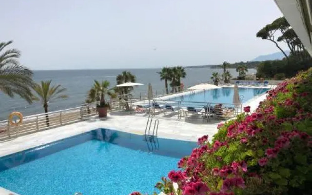 Marina Mariola Marbella