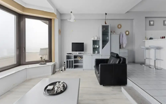 Flat in Blankenberge With Ocean Views