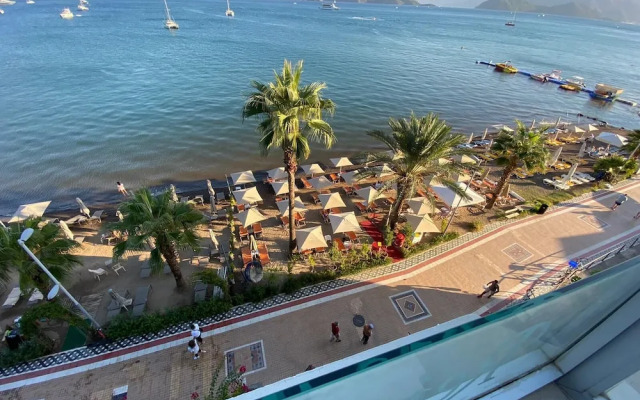 Reis Beach Hotel&Restaurant