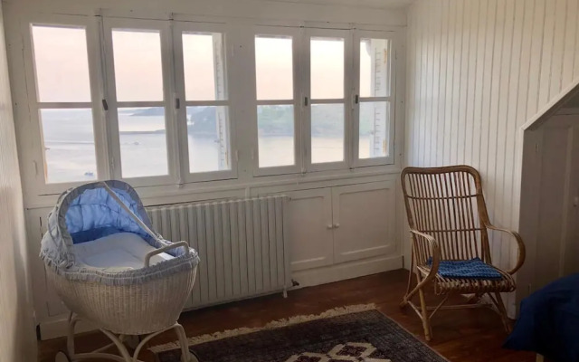 Superb sea View / Private Beach Access