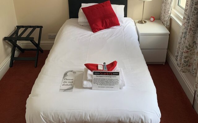 Scarlets Hotel & Jocks Bar