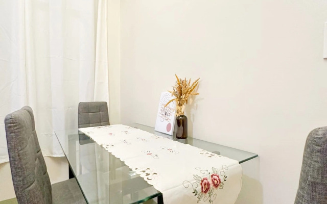 OYO 923 Cozy Crib By Shey
