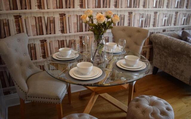 Luxury 2 bed Apartment