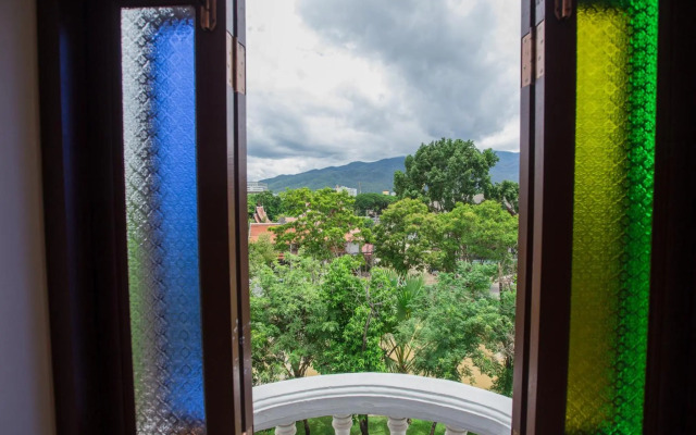 Chiang Roi 7 Days Inn