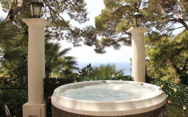 Villacore Capri