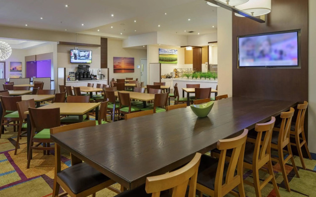 Fairfield Inn & Suites by Marriott Belleville