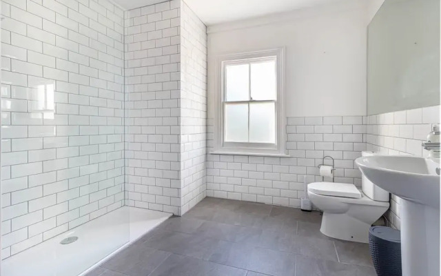 Host Stay Droitwich Road Dwelling