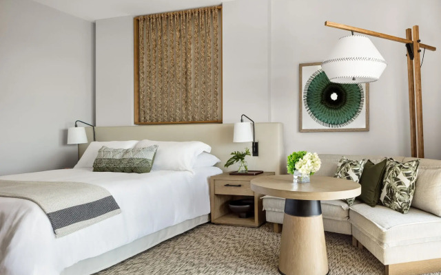Mauna Lani, Auberge Resorts Collection