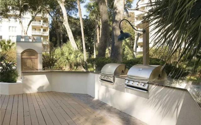 Windsor Place 303 by RedAwning