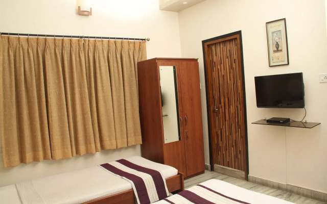 Simi International - The Executive