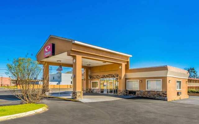 Econo Lodge Inn & Suites Macon West