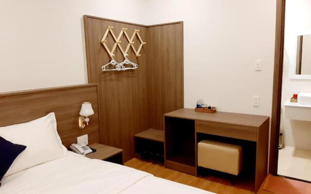 Dạ Lan Hotel