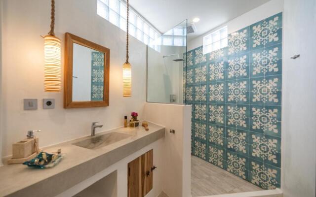 Seaesta Komodo Hotel & Hostel