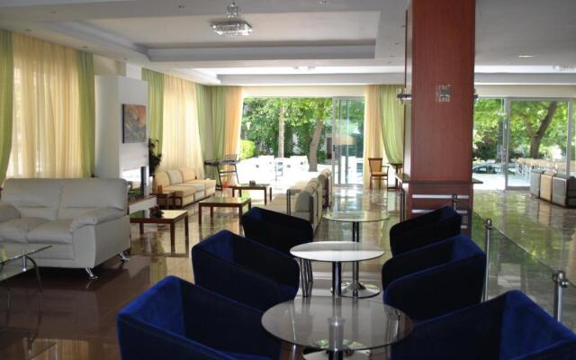Hotel Ena