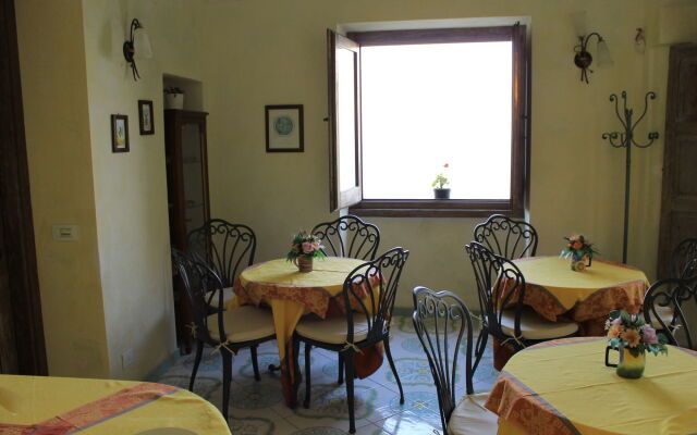 L'Antico Borgo dei Limoni