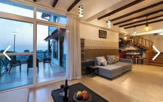 Veenu's Cottage