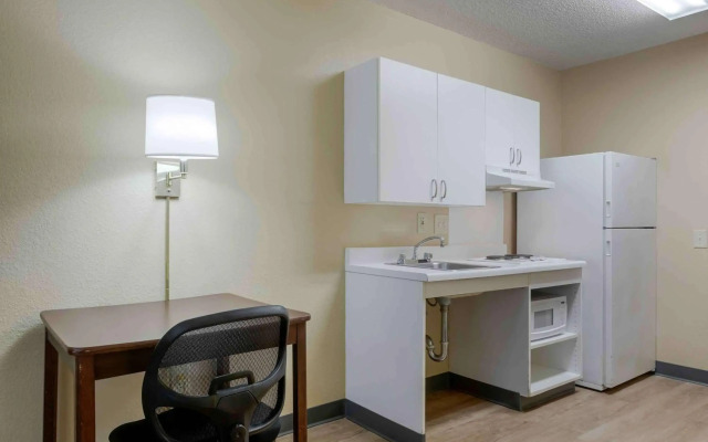 Extended Stay America Suites Savannah Midtown