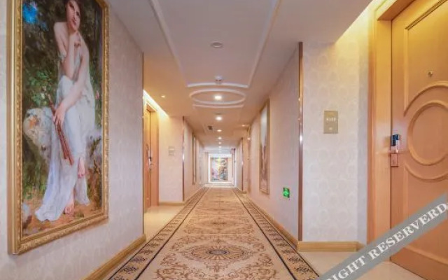 Vienna Hotel (Tianjin Five Avenues Youyi Road Cultural Center Subway Station)