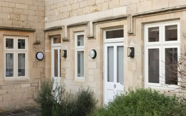 St Catherine s Hospital - Superior Apartment