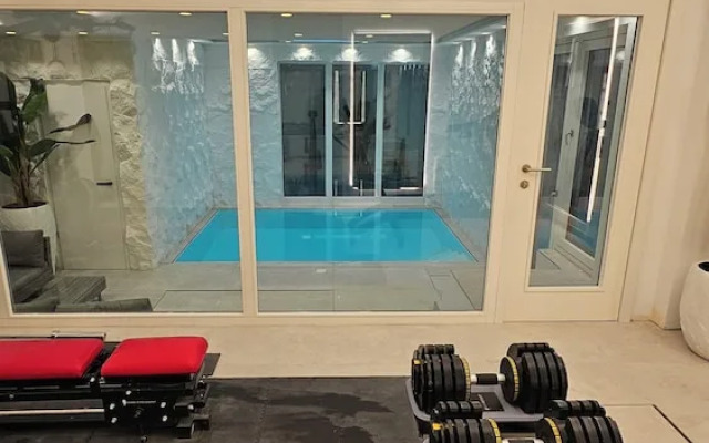 UG Neubau City Wohnung (optional Pool+Gym+2tes Bad extra buchbar)
