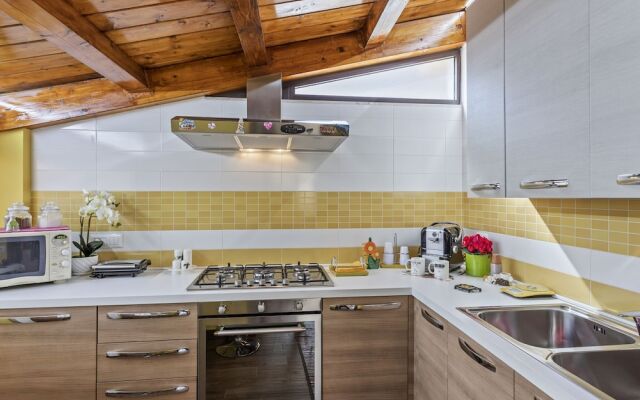 Engaging Apartment in Messina With Balcony