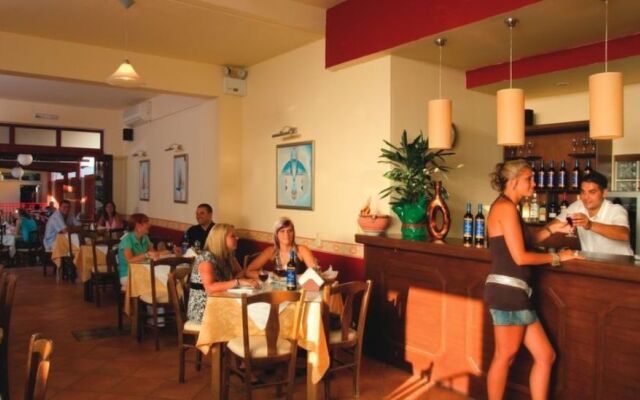 Eleni Beach Hotel